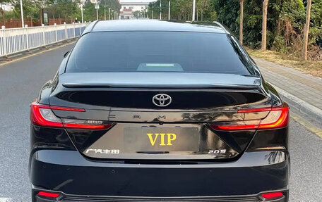 Toyota Camry, 2024 год, 3 700 000 рублей, 13 фотография