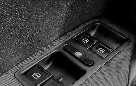 Volkswagen Polo VI (EU Market), 2011 год, 600 000 рублей, 5 фотография