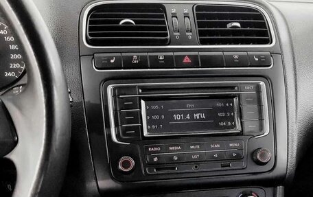 Volkswagen Polo VI (EU Market), 2011 год, 600 000 рублей, 8 фотография