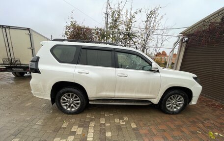 Toyota Land Cruiser Prado 150 рестайлинг 2, 2019 год, 4 300 000 рублей, 2 фотография