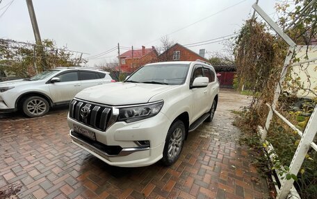 Toyota Land Cruiser Prado 150 рестайлинг 2, 2019 год, 4 300 000 рублей, 5 фотография
