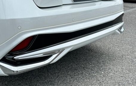 Toyota Prius IV XW50, 2023 год, 2 090 000 рублей, 18 фотография