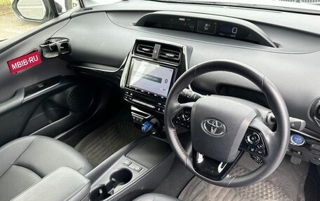 Toyota Prius IV XW50, 2023 год, 2 090 000 рублей, 22 фотография