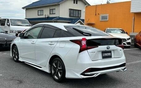 Toyota Prius IV XW50, 2023 год, 2 090 000 рублей, 12 фотография