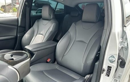 Toyota Prius IV XW50, 2023 год, 2 090 000 рублей, 28 фотография