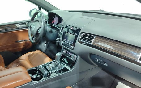 Volkswagen Touareg III, 2013 год, 2 100 000 рублей, 14 фотография