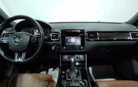 Volkswagen Touareg III, 2013 год, 2 100 000 рублей, 15 фотография