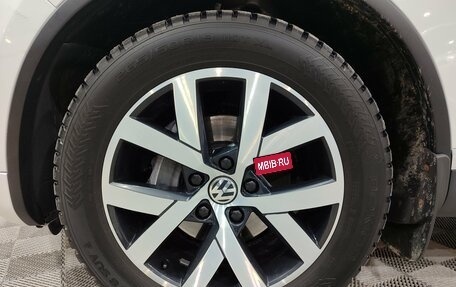 Volkswagen Touareg III, 2013 год, 2 100 000 рублей, 10 фотография