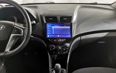 Hyundai Solaris II рестайлинг, 2013 год, 585 000 рублей, 14 фотография