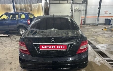 Mercedes-Benz C-Класс, 2010 год, 950 000 рублей, 4 фотография