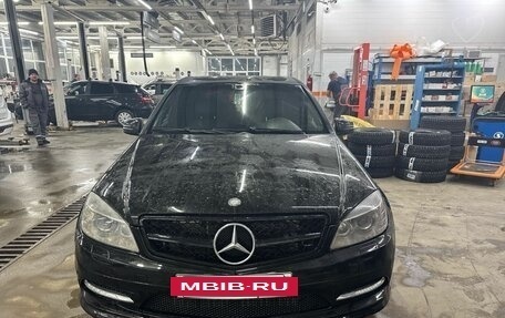 Mercedes-Benz C-Класс, 2010 год, 950 000 рублей, 3 фотография