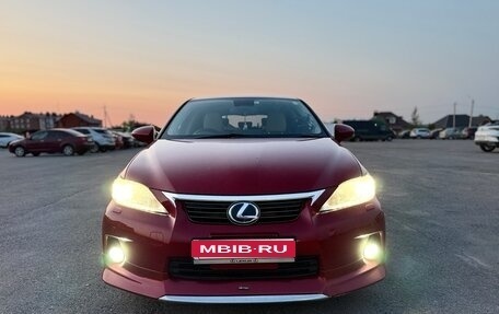 Lexus CT I рестайлинг, 2011 год, 1 550 000 рублей, 1 фотография