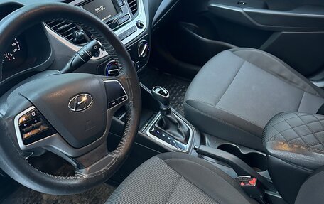 Hyundai Solaris II рестайлинг, 2017 год, 1 050 000 рублей, 10 фотография