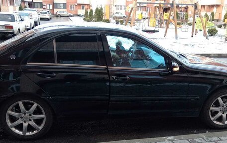 Mercedes-Benz C-Класс, 2003 год, 560 000 рублей, 4 фотография