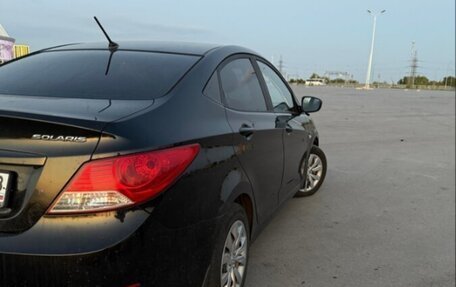 Hyundai Solaris II рестайлинг, 2012 год, 700 000 рублей, 4 фотография