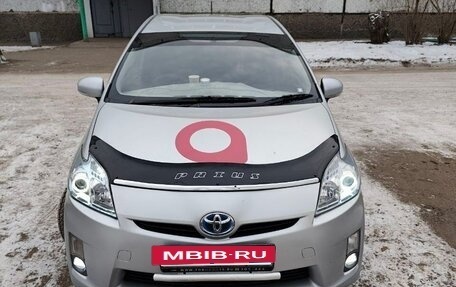 Toyota Prius, 2010 год, 600 000 рублей, 11 фотография