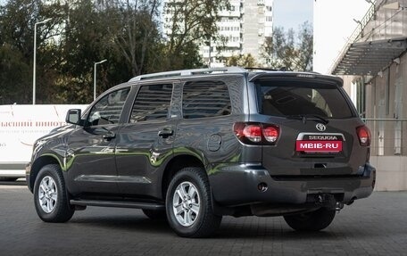 Toyota Sequoia II рестайлинг, 2021 год, 9 900 000 рублей, 3 фотография