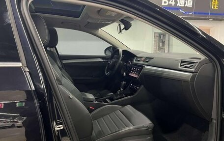 Skoda Superb III рестайлинг, 2022 год, 1 700 000 рублей, 13 фотография