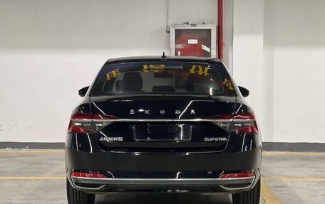 Skoda Superb III рестайлинг, 2022 год, 1 700 000 рублей, 5 фотография