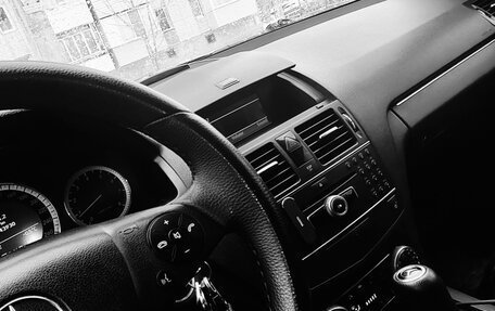 Mercedes-Benz C-Класс, 2008 год, 770 000 рублей, 3 фотография