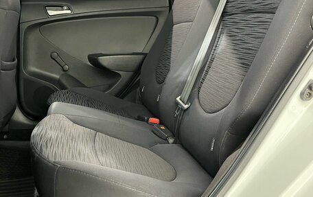 Hyundai Solaris II рестайлинг, 2015 год, 1 049 000 рублей, 16 фотография