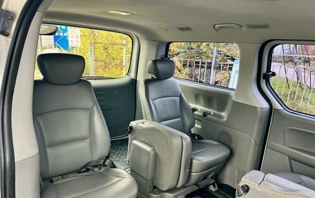 Hyundai Grand Starex Grand Starex I рестайлинг 2, 2015 год, 2 090 000 рублей, 22 фотография