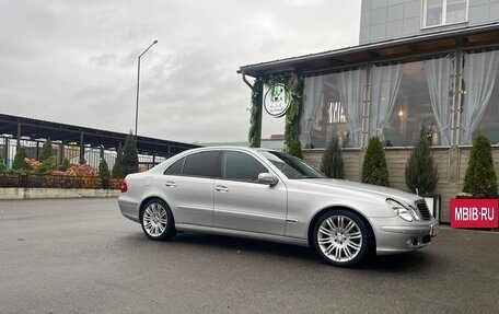 Mercedes-Benz E-Класс, 2003 год, 830 000 рублей, 3 фотография
