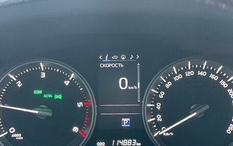 Toyota Land Cruiser 200, 2018 год, 8 500 000 рублей, 16 фотография