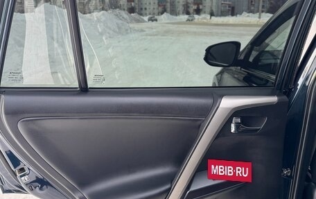 Toyota RAV4, 2018 год, 3 400 000 рублей, 27 фотография