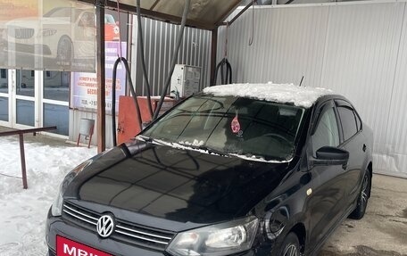 Volkswagen Polo VI (EU Market), 2011 год, 615 000 рублей, 2 фотография