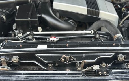 Toyota Land Cruiser 100 рестайлинг 2, 2006 год, 2 500 000 рублей, 14 фотография