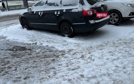 Volkswagen Passat B6, 2010 год, 700 000 рублей, 3 фотография