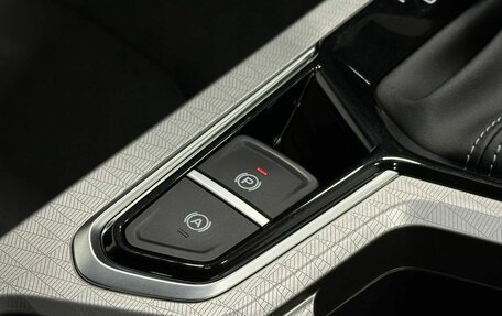 Geely Emgrand, 2024 год, 2 299 900 рублей, 16 фотография