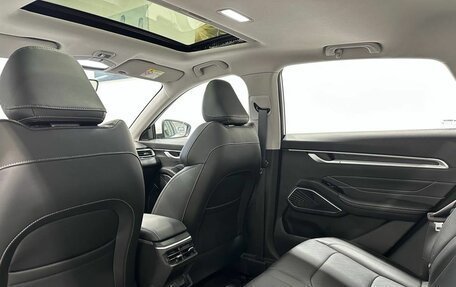 Geely Emgrand, 2024 год, 2 299 900 рублей, 21 фотография