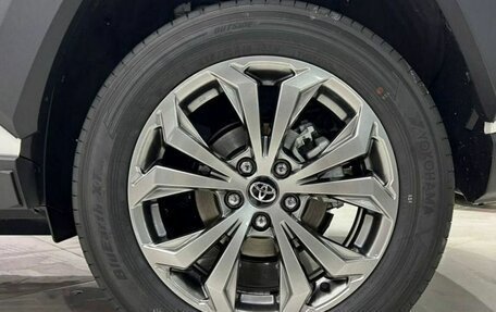 Toyota RAV4, 2025 год, 4 099 000 рублей, 24 фотография