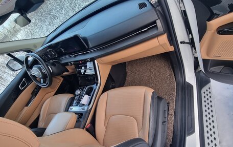 KIA Carnival, 2021 год, 4 500 000 рублей, 19 фотография