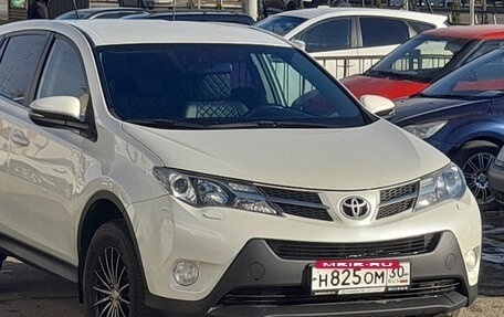 Toyota RAV4, 2014 год, 1 860 000 рублей, 2 фотография