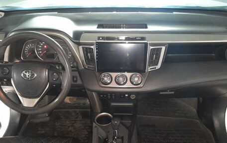 Toyota RAV4, 2014 год, 1 860 000 рублей, 13 фотография