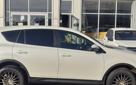 Toyota RAV4, 2014 год, 1 860 000 рублей, 8 фотография