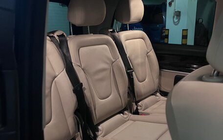 Mercedes-Benz V-Класс, 2014 год, 3 150 000 рублей, 10 фотография