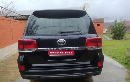 Toyota Land Cruiser 200, 2014 год, 3 800 000 рублей, 2 фотография