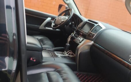 Toyota Land Cruiser 200, 2014 год, 3 800 000 рублей, 9 фотография