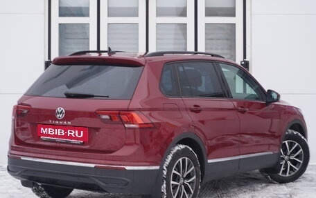 Volkswagen Tiguan II, 2021 год, 2 890 000 рублей, 10 фотография