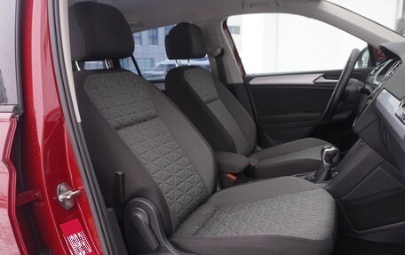 Volkswagen Tiguan II, 2021 год, 2 890 000 рублей, 20 фотография