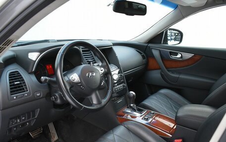 Infiniti FX II, 2010 год, 2 165 000 рублей, 26 фотография