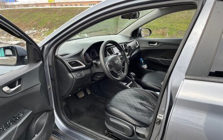 Hyundai Solaris II рестайлинг, 2019 год, 1 350 000 рублей, 8 фотография
