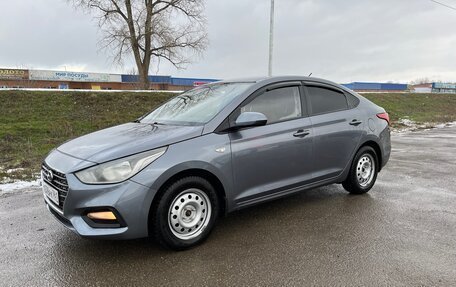 Hyundai Solaris II рестайлинг, 2019 год, 1 350 000 рублей, 3 фотография