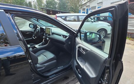 Toyota RAV4, 2021 год, 3 880 000 рублей, 5 фотография