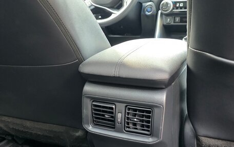 Toyota RAV4, 2021 год, 3 880 000 рублей, 19 фотография