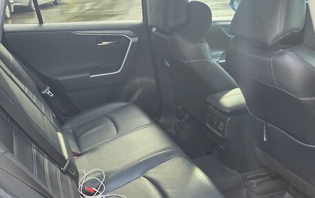 Toyota RAV4, 2021 год, 3 880 000 рублей, 20 фотография